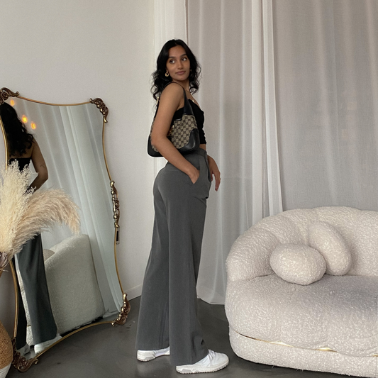 Minding her Business: @LIFEBYBANEET